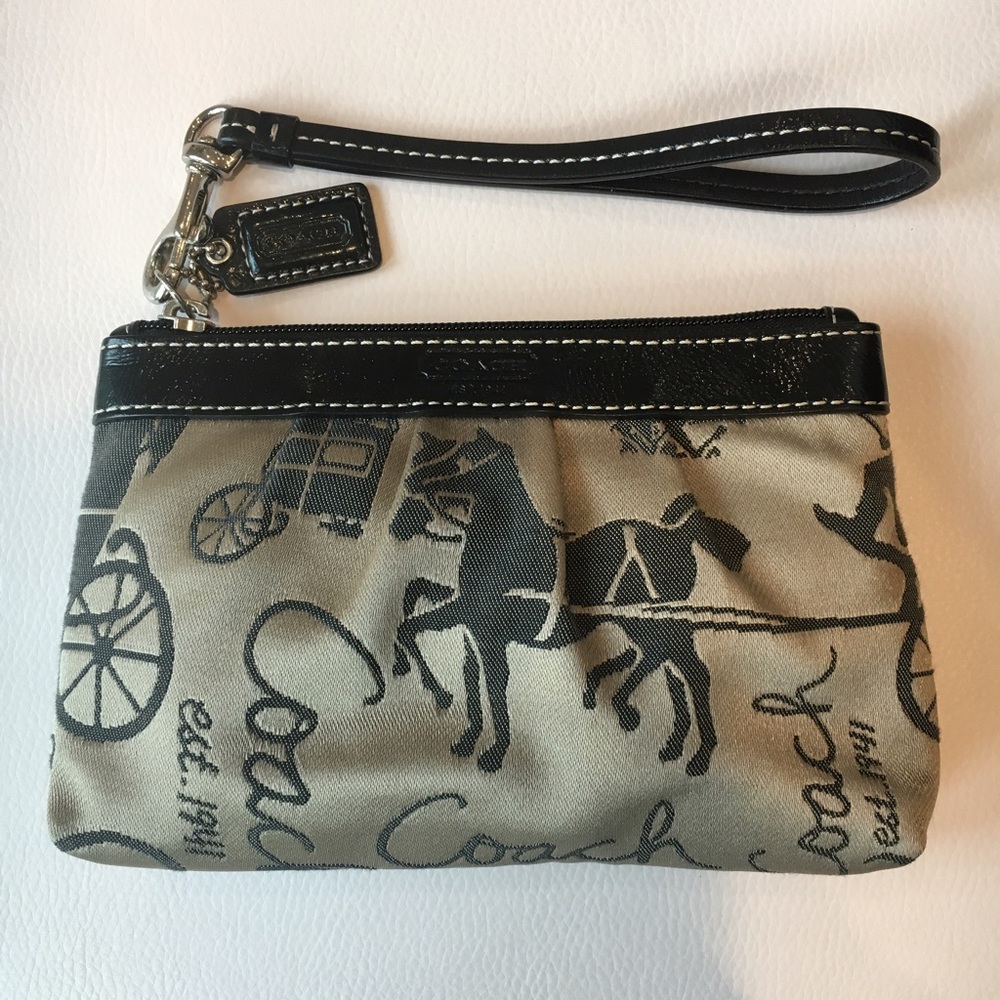 Coach Wristlet purse