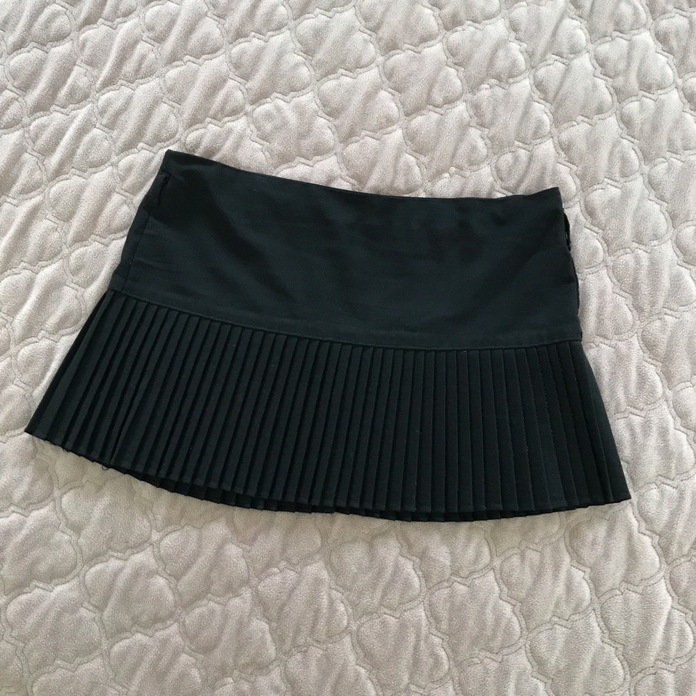 Pleated Charlotte Russe black mini
