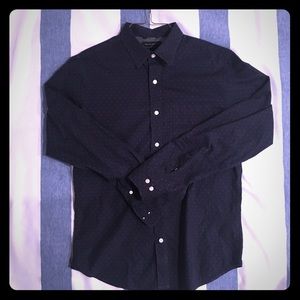 Long sleeve casual button up shirt