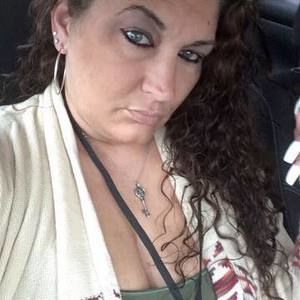 Meet your Posher, Laurie