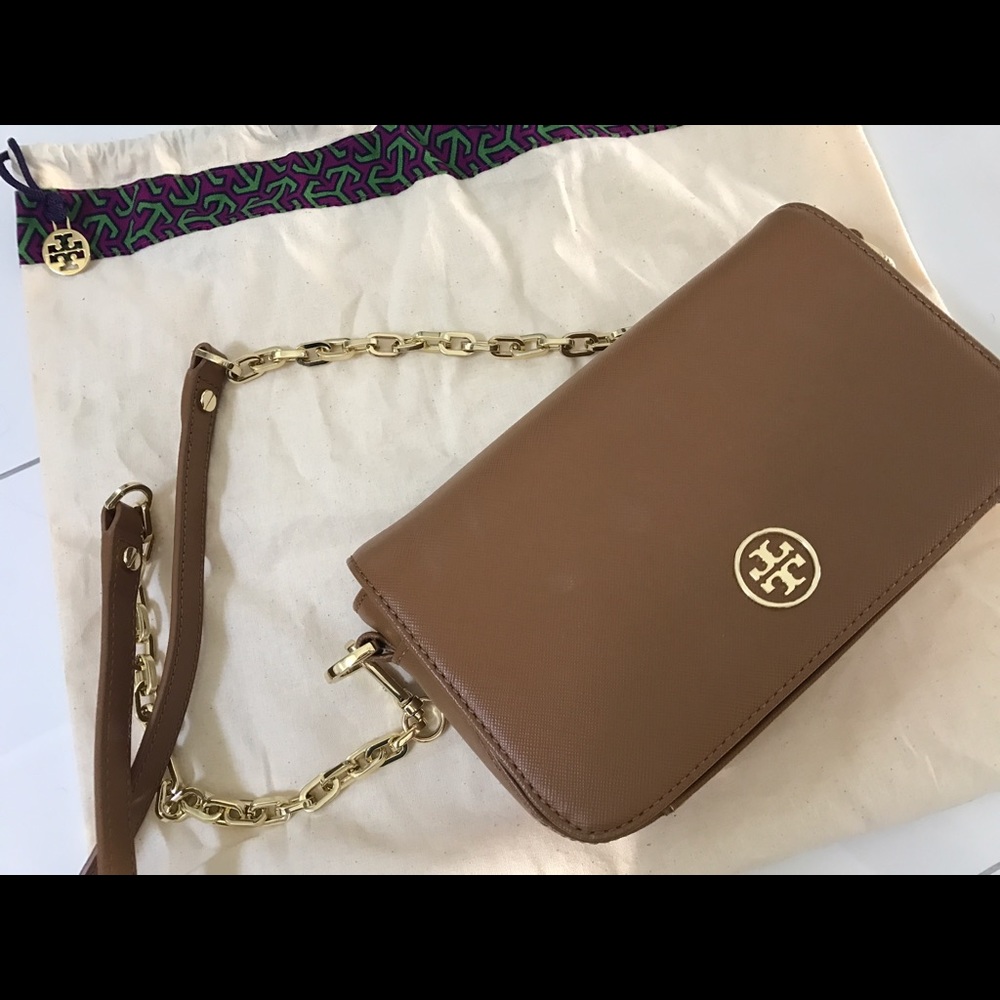 Authentic Tory Burch Robinson Chain Wallet