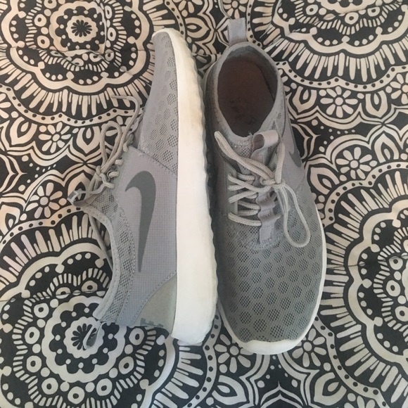 Nike Shoes - NIKE JUVENATE