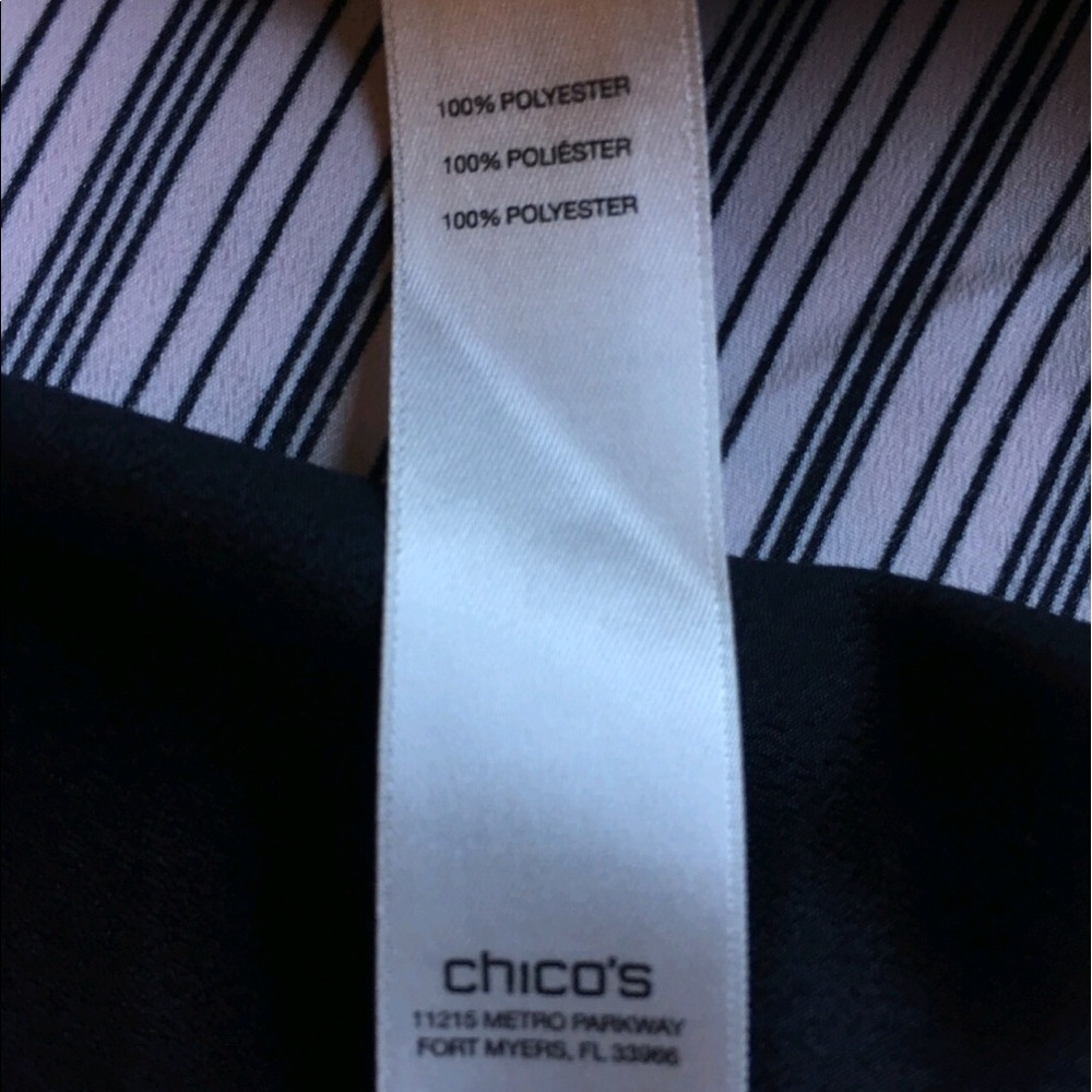 🌺CHICO'S LIGHTWEIGHT TOP🌺 - Picture 5 of 6