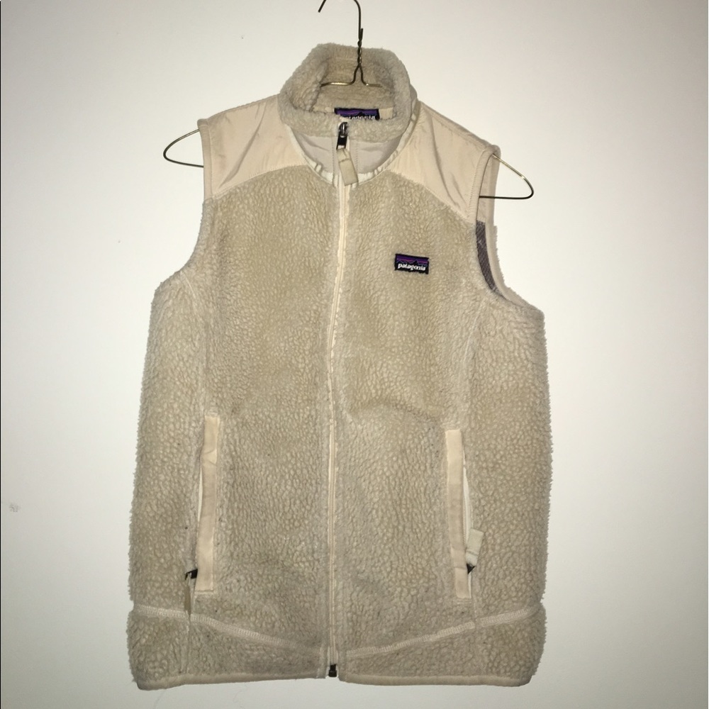 Patagonia Women's Tan Zip-up Vest