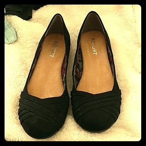 8.5 Black Report Flats