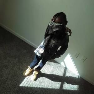 Meet your Posher, Shay shay