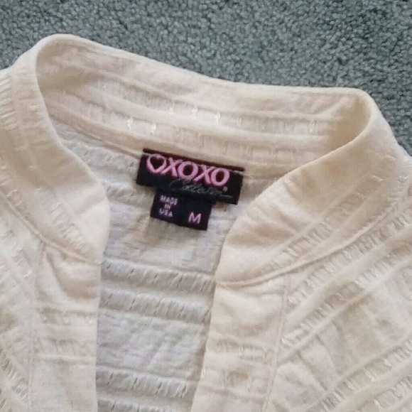 Cute XOXO Top - Picture 2 of 6