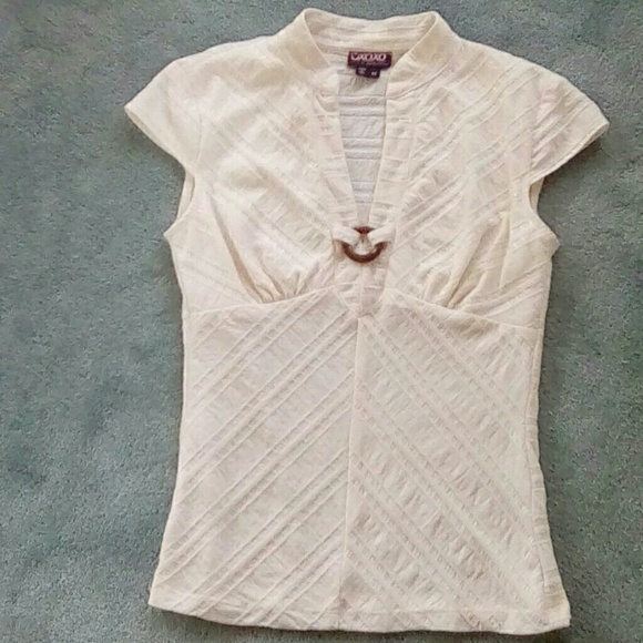 Cute XOXO Top - Picture 3 of 6