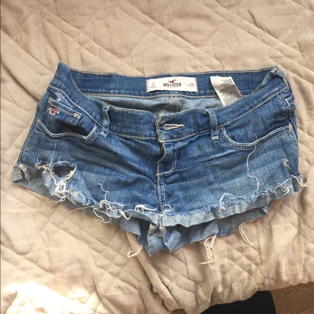 Hollister Women's Shorts - Picture 1 of 2