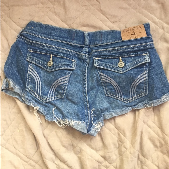 Hollister Women's Shorts - Picture 2 of 2