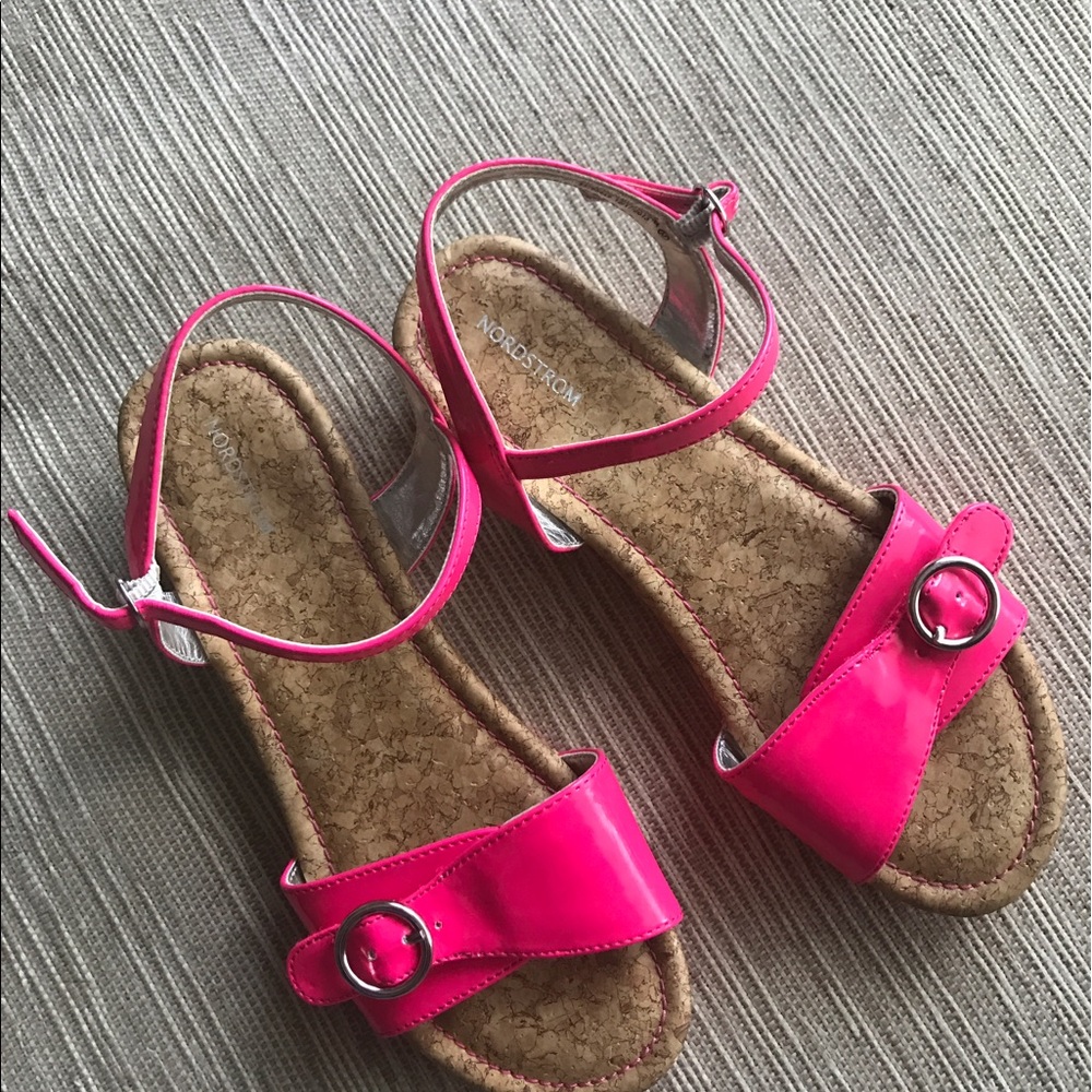 Nordstroms girls sandal.   Size 4