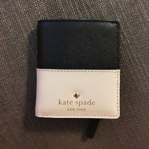 kate spade polka dot wallet