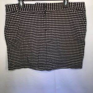 Black & white Ann Taylor skirt