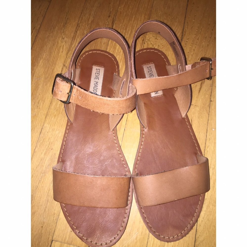 ❌SOLD❌Steve Madden Sandals  size 9