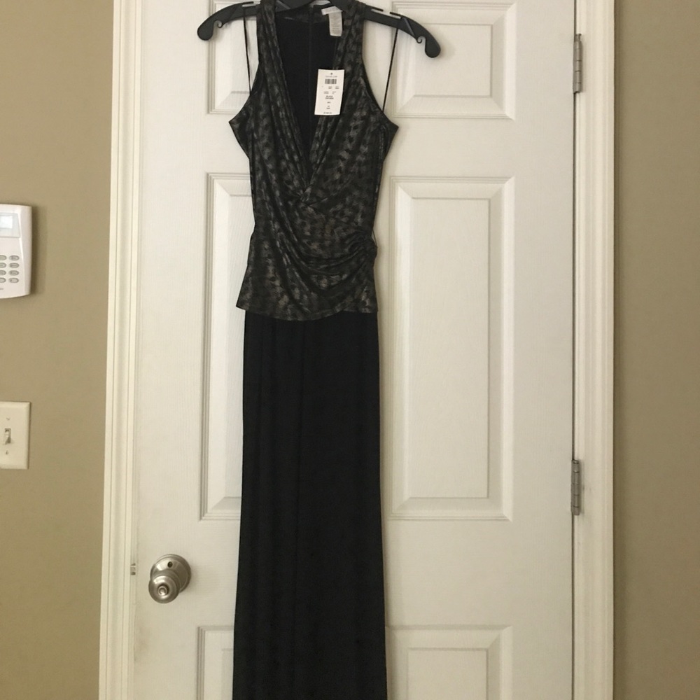 Cache jumpsuit with tags