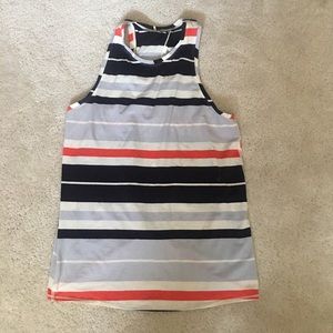 Lululemon size 6 all tied up tank