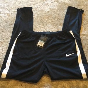 Nike athletic pant