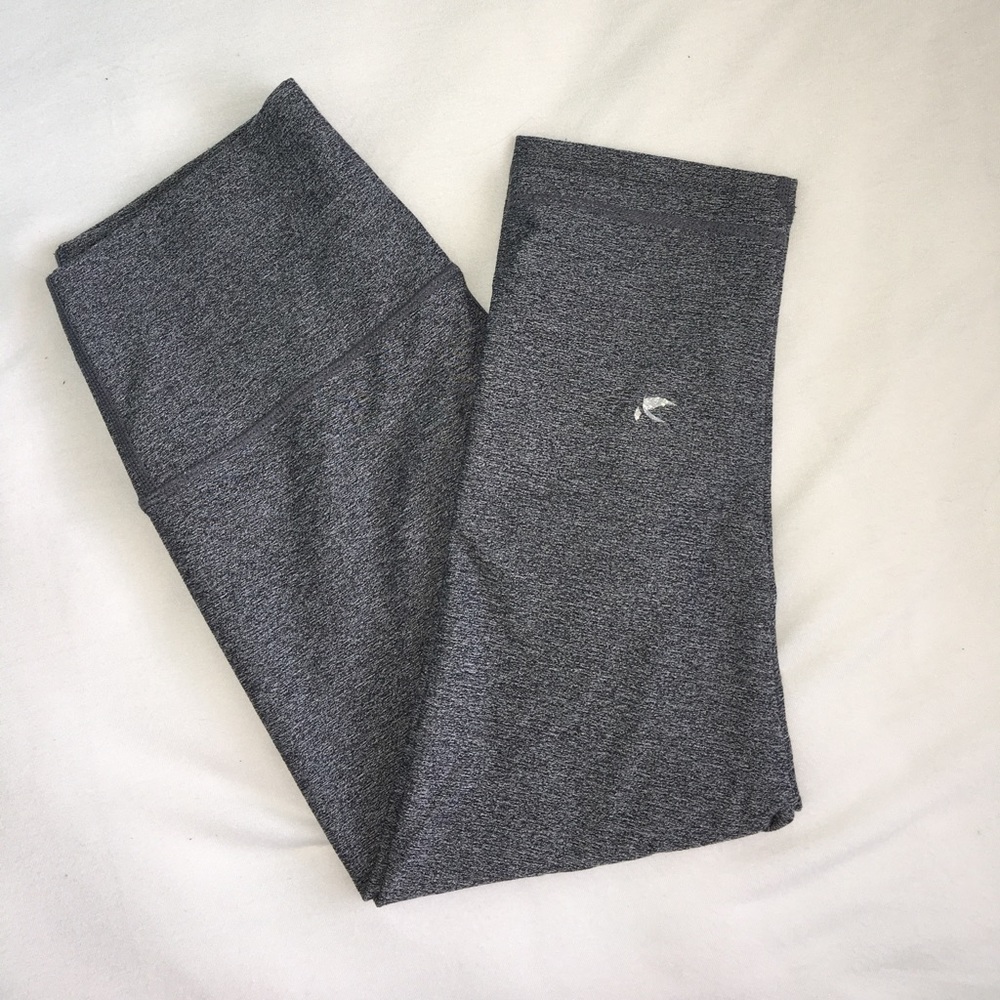 NWOT GLYDER CROPPED LEGGINGS