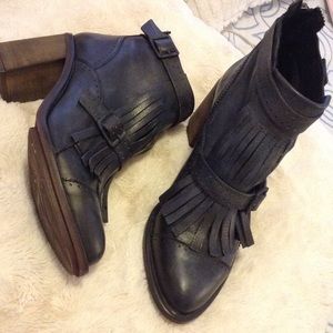 Free People Circle Back Heel Boot in Black