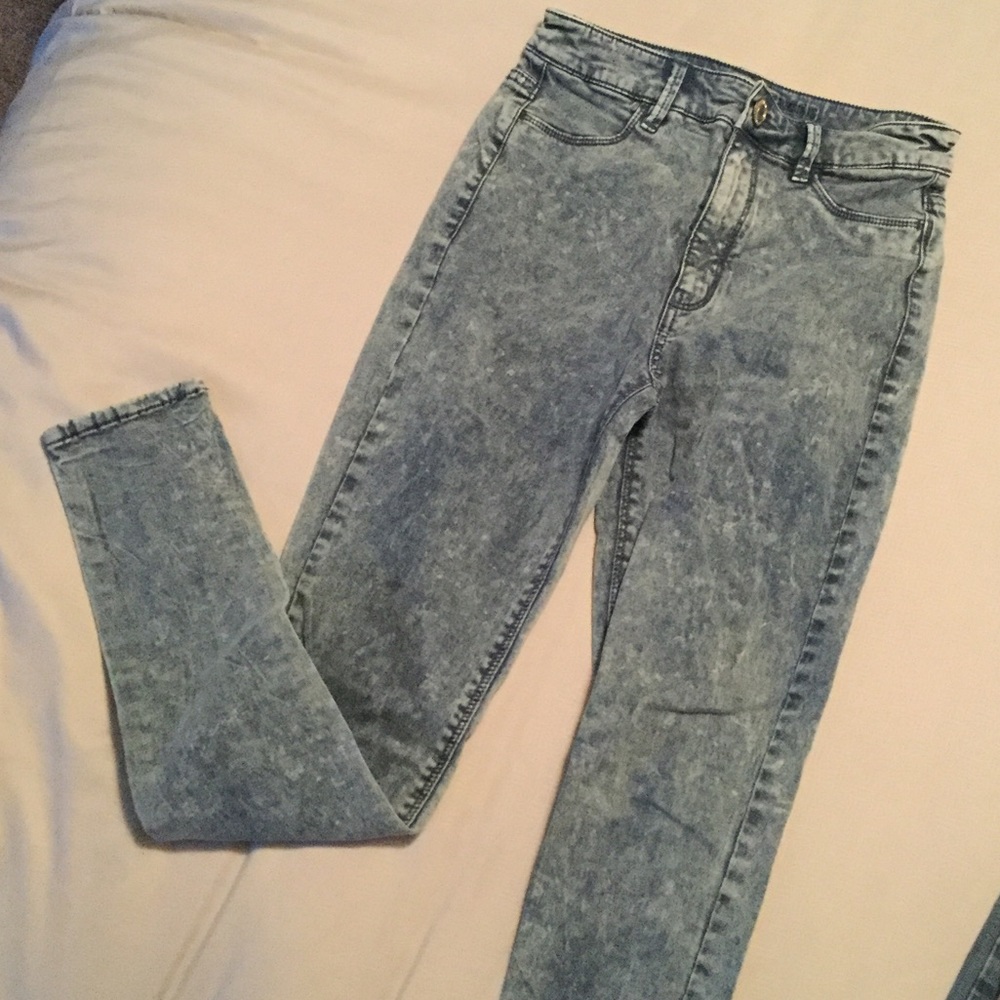 American Eagle Washed High-Waisted Jeans!💙
