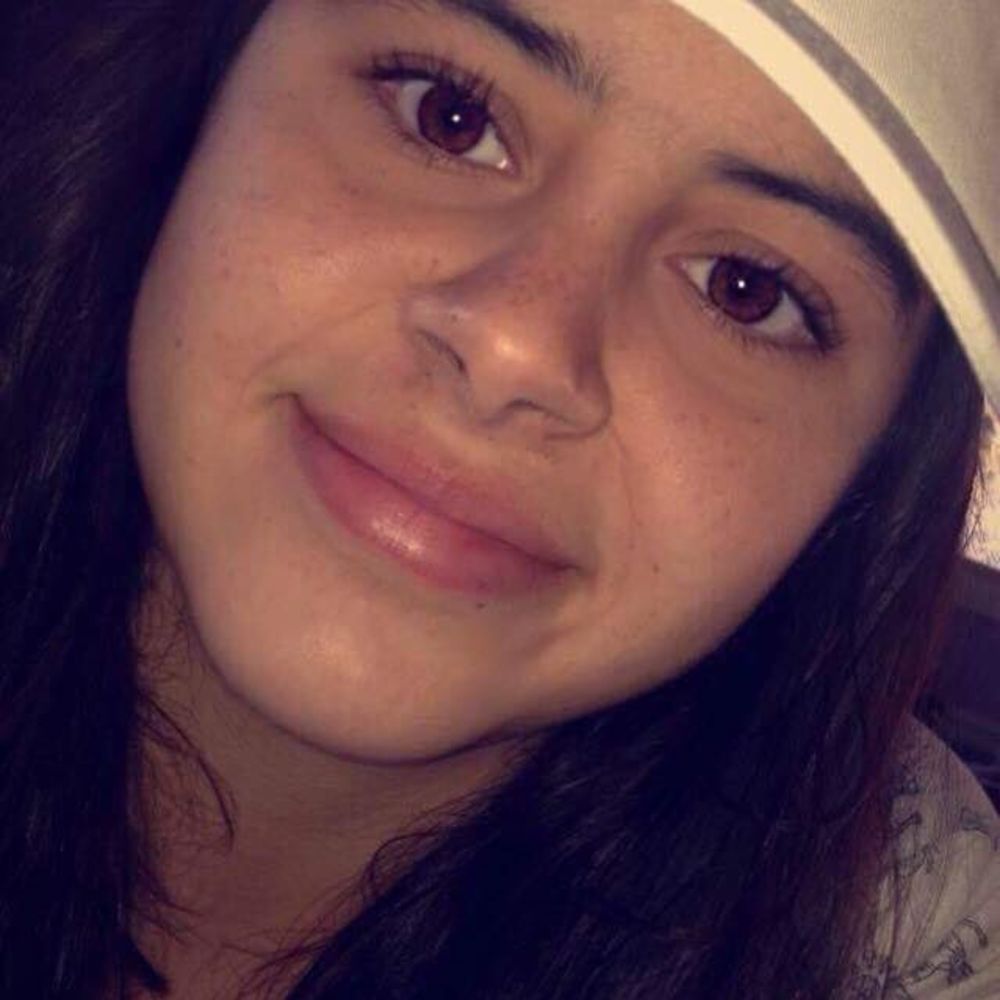 Meet your Posher, Joana betzaida