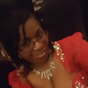 Meet your Posher, Valerie