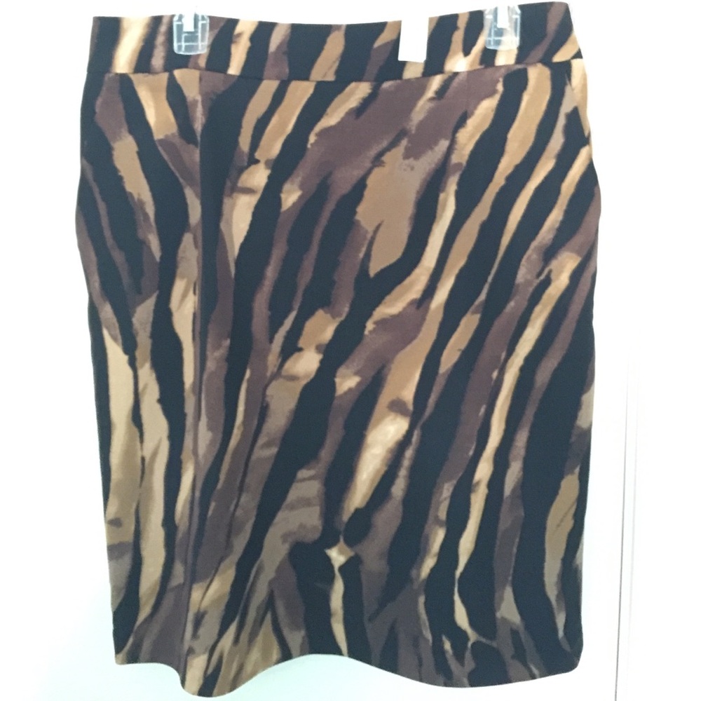 New Adrienne Vittadini Pencil Skirt - Size 12