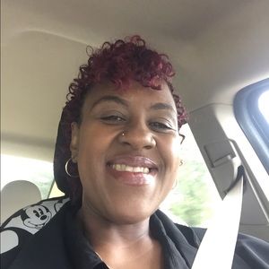 Meet your Posher, Deborah