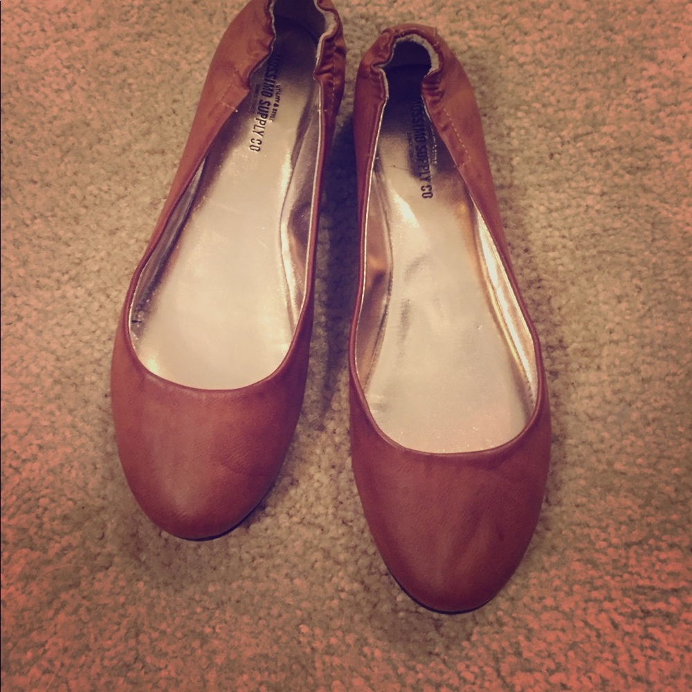 Cute never worn flats