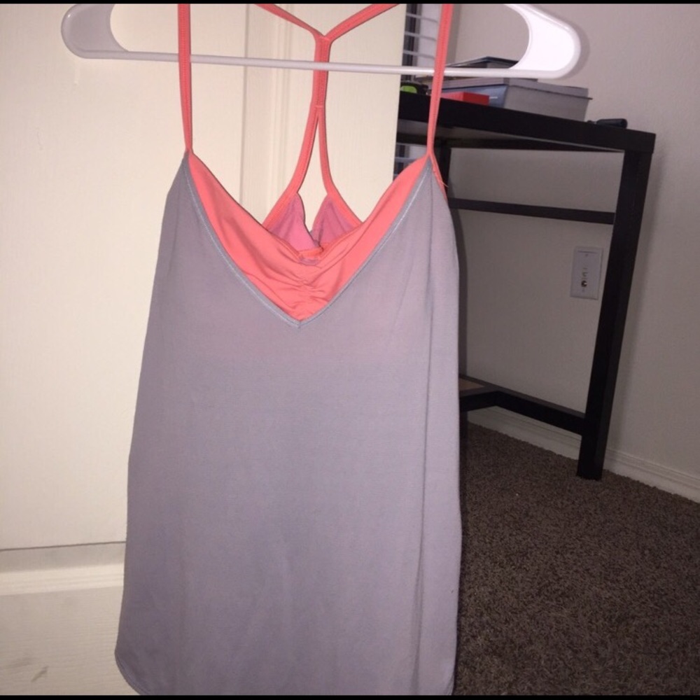 Lululemon tank