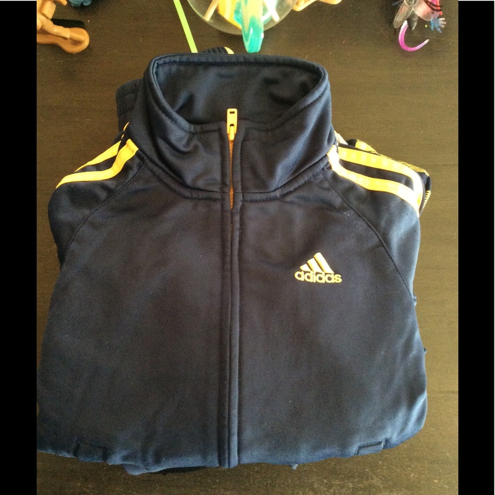 6 Piece Boys Bundle Size 4
