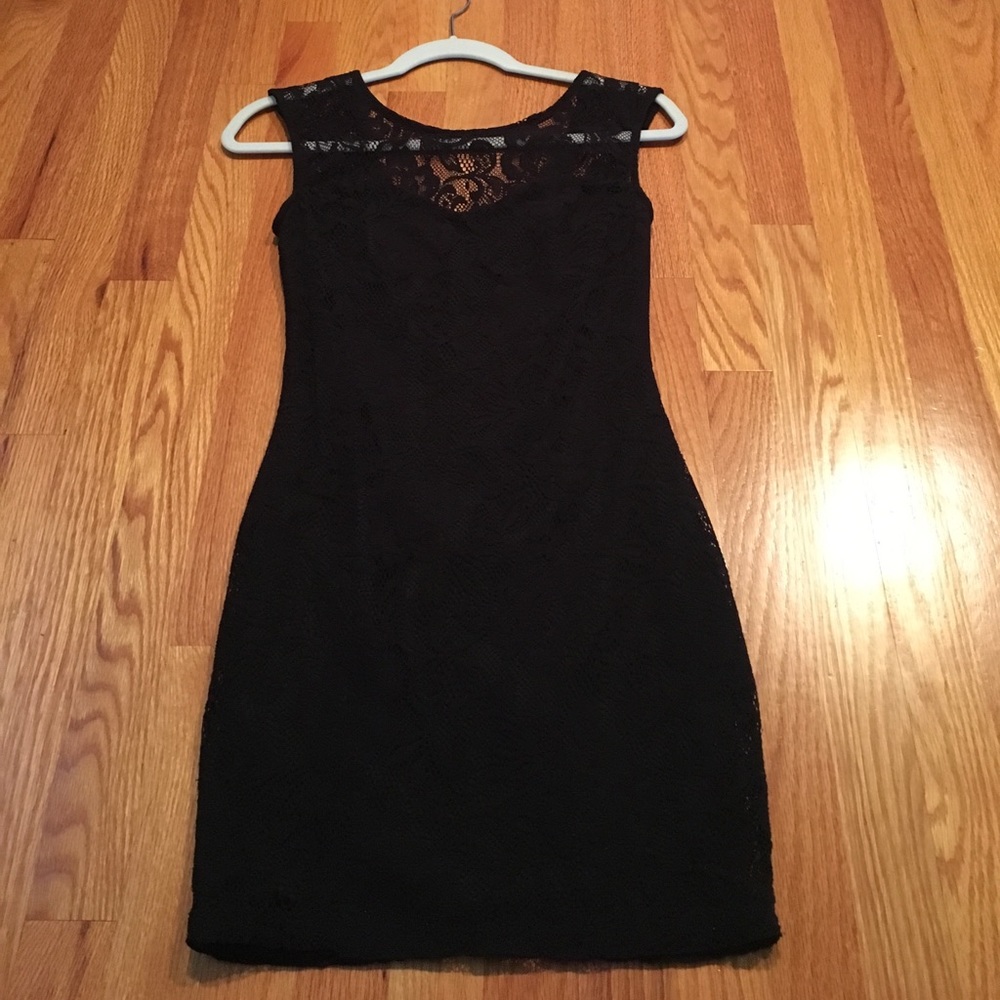 Mystic Black lace dress - Picture 2 of 8