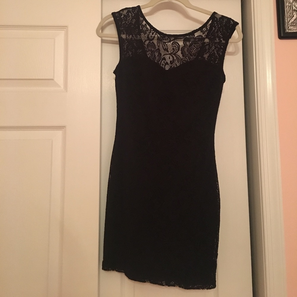 Mystic Black lace dress - Picture 1 of 8