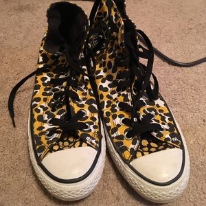 Leopard print converse