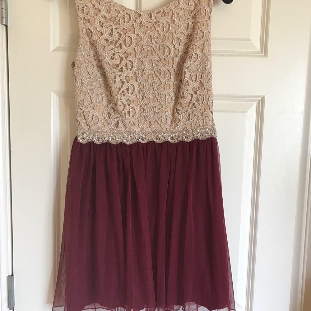 Beautiful burgundy and tan dress