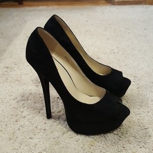 Charlotte russe black pumps