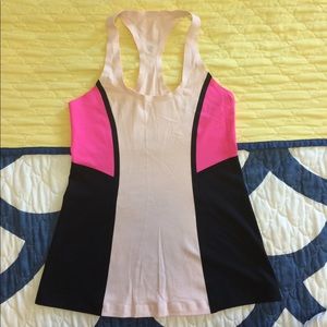 Lululemon workout tank size 6