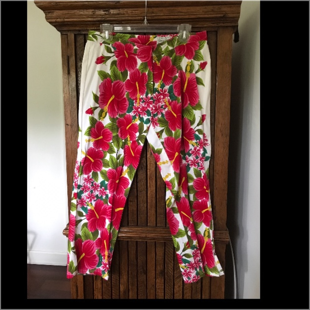 Floral Capri pants