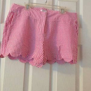Scalloped seersucker shorts