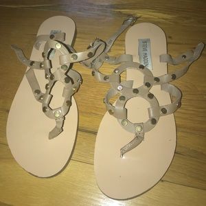 Steve Madden nude cold sandal with gold hardware