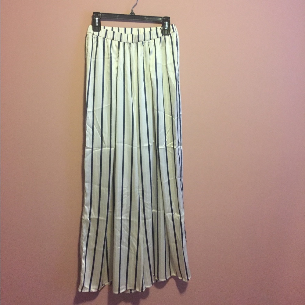 ‼️SALE‼️Silky long pants