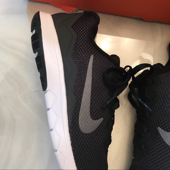 Nike Flex Experience RN 4 - Picture 3 of 7