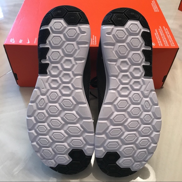 Nike Flex Experience RN 4 - Picture 6 of 7