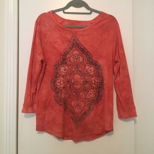 Lucky Brand 3/4-sleeved t-shirt. Size Small.