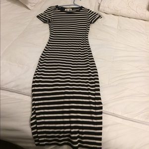 Black and white midi dress- good for the office