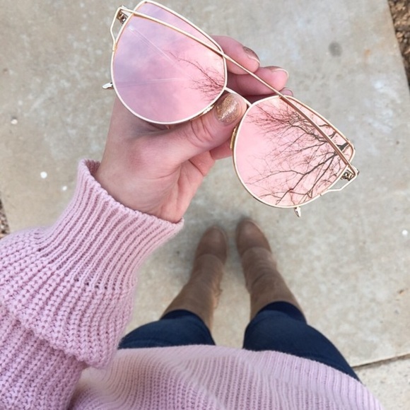 Rose Gold Sunglasses - Picture 3 of 4