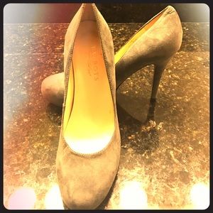 3.5 inches, Smoky Gray heels