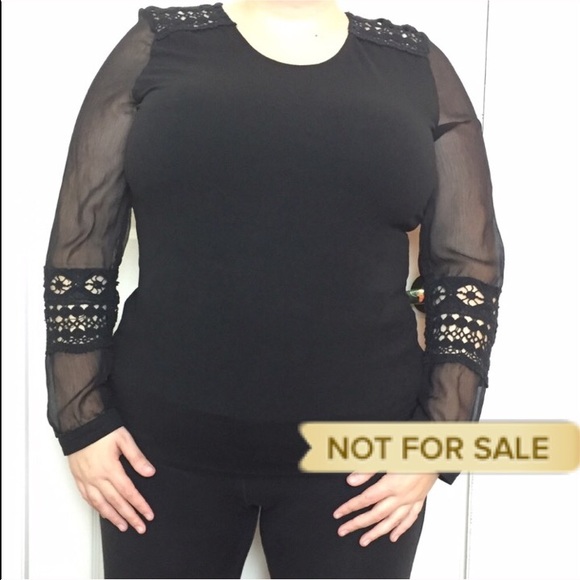 Black velour top with crochet detailing - Picture 1 of 5