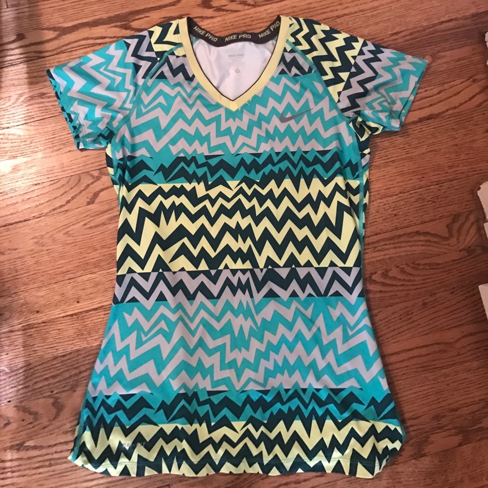 Nike Top