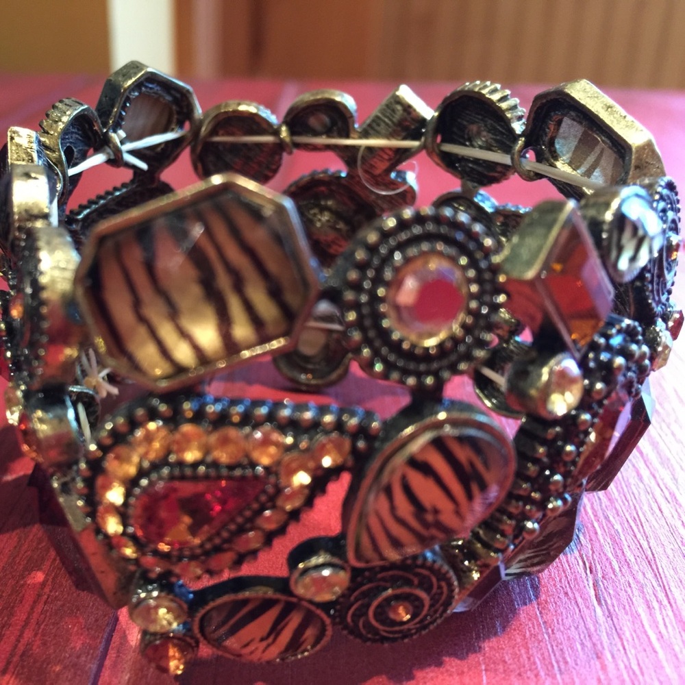 Animal print stretchy bracelet